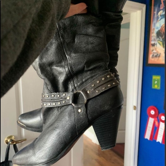 Cowgirl boots - Picture 1 of 1